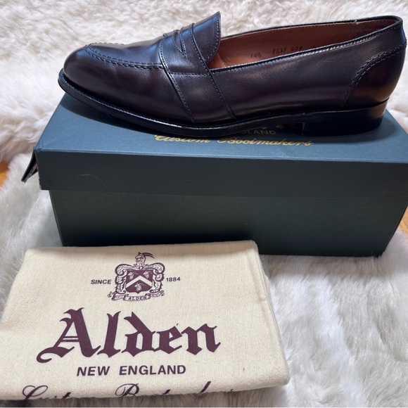 Alden Men’s Dark Brown Leather Full Strap Slip-On Loafers Size 10.5C - Picture 2 of 11